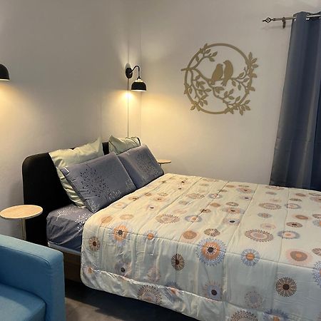 Newly Renovated Studio Apartment With Rooftop Pool, Few Steps To The Beach Flic-en-Flacq Buitenkant foto