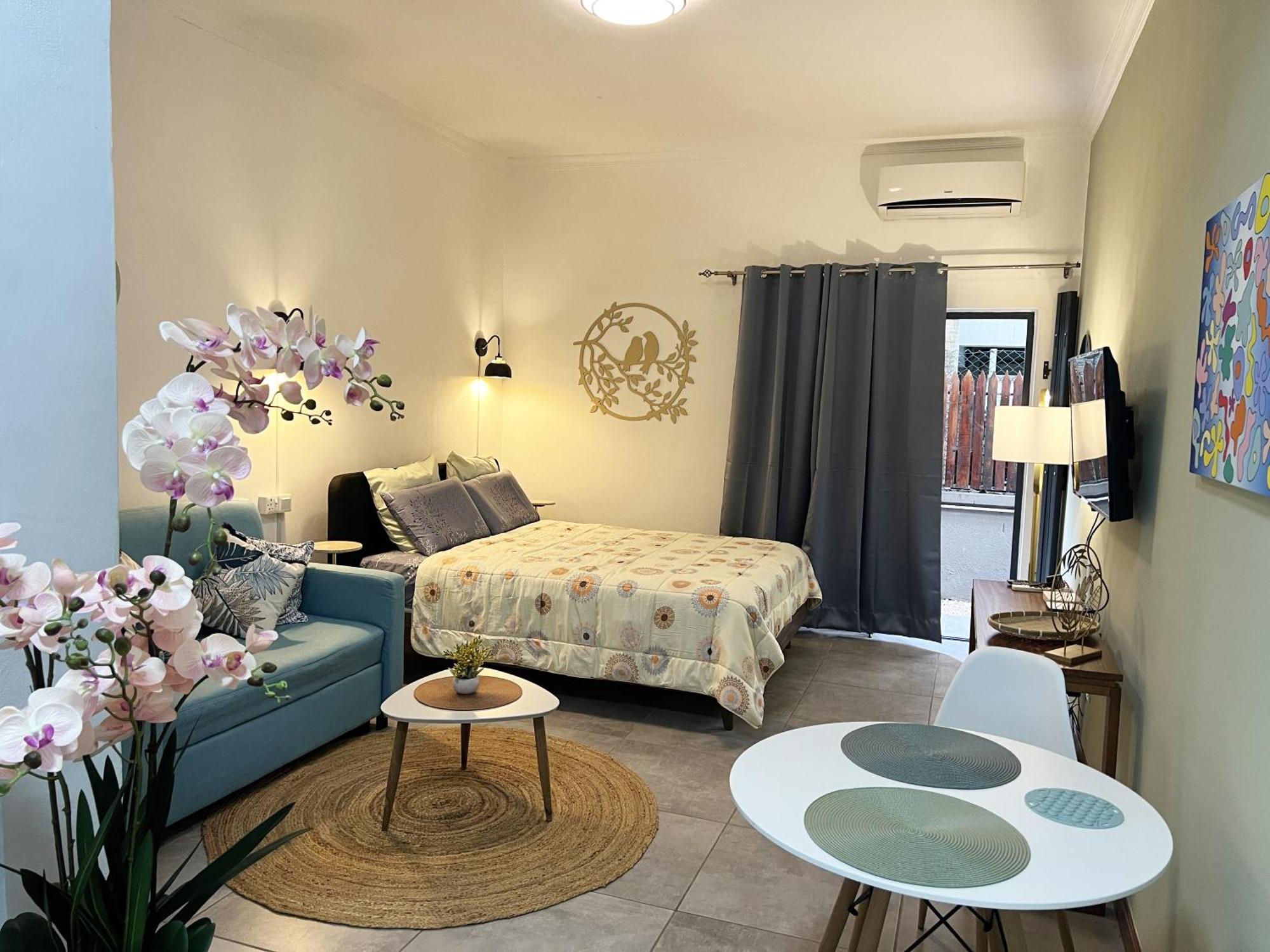 Newly Renovated Studio Apartment With Rooftop Pool, Few Steps To The Beach Flic-en-Flacq Buitenkant foto