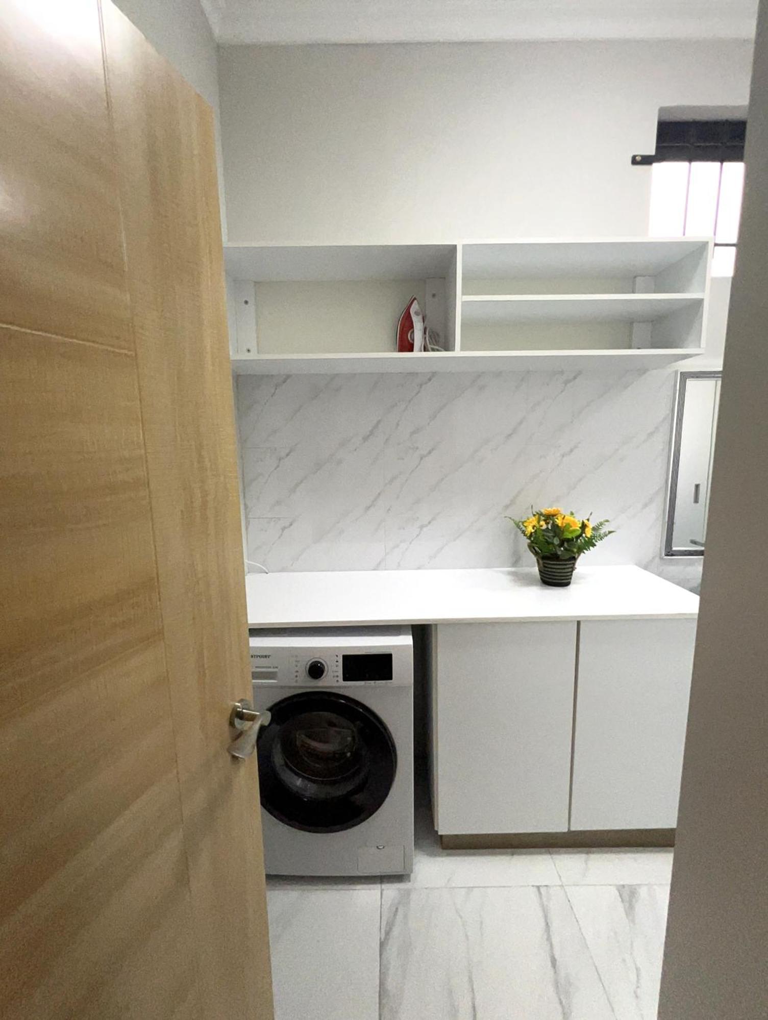 Newly Renovated Studio Apartment With Rooftop Pool, Few Steps To The Beach Flic-en-Flacq Buitenkant foto