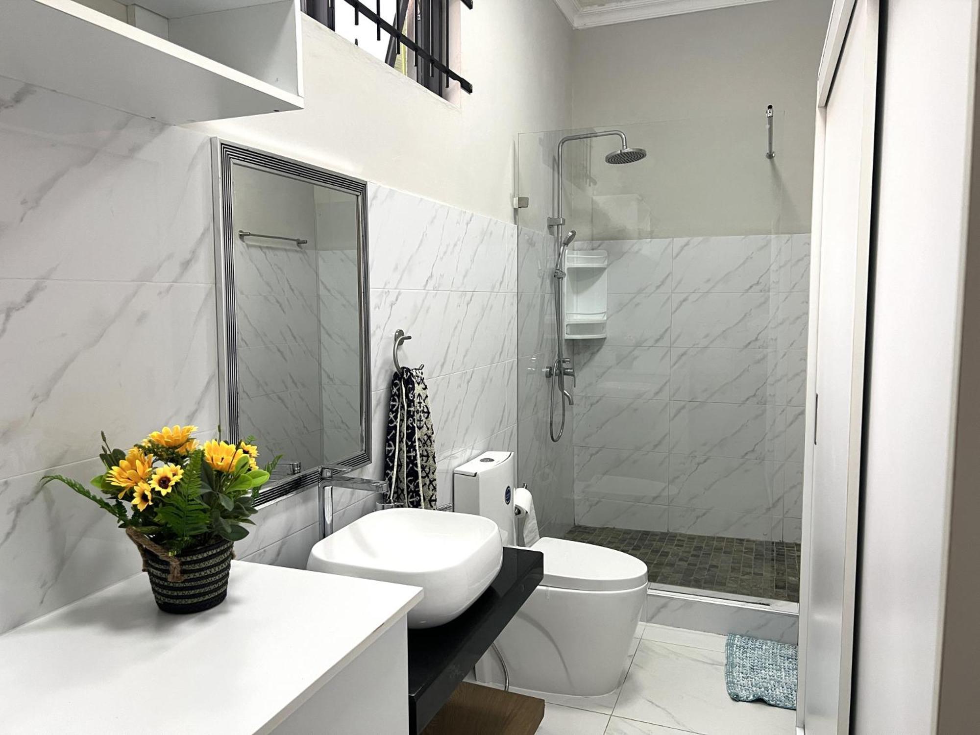 Newly Renovated Studio Apartment With Rooftop Pool, Few Steps To The Beach Flic-en-Flacq Buitenkant foto